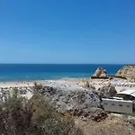 Aqui Rocha アパート